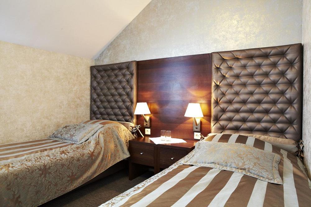 Hotel Maxima Wolanow ภายนอก รูปภาพ